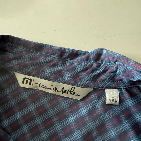 Travis Mathew Navy Blue & Red Plaid Nylon Stretch Casual Button Up Shirt LARGE - Picture 4 of 7